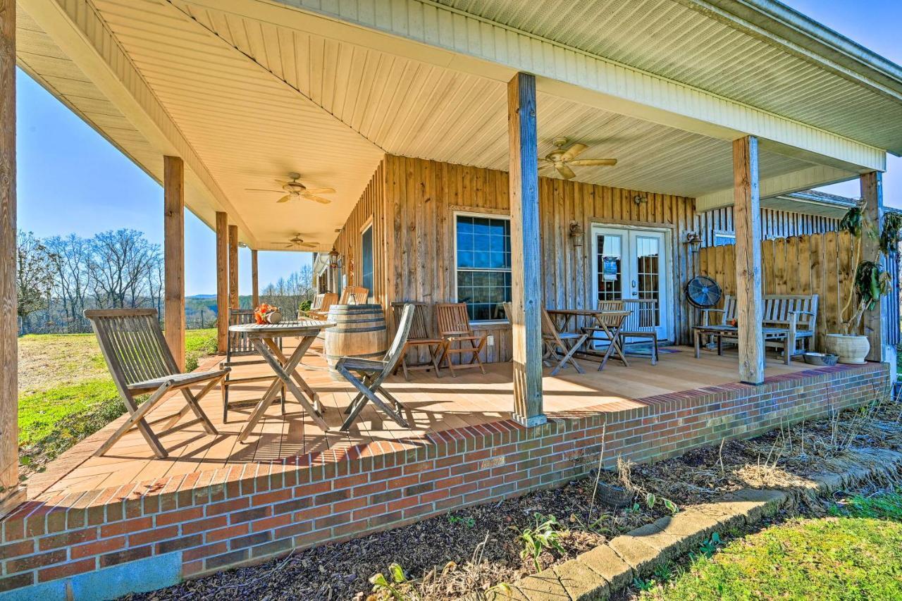 Вілла Breathtaking Elkin Getaway With Vineyard Views! Екстер'єр фото